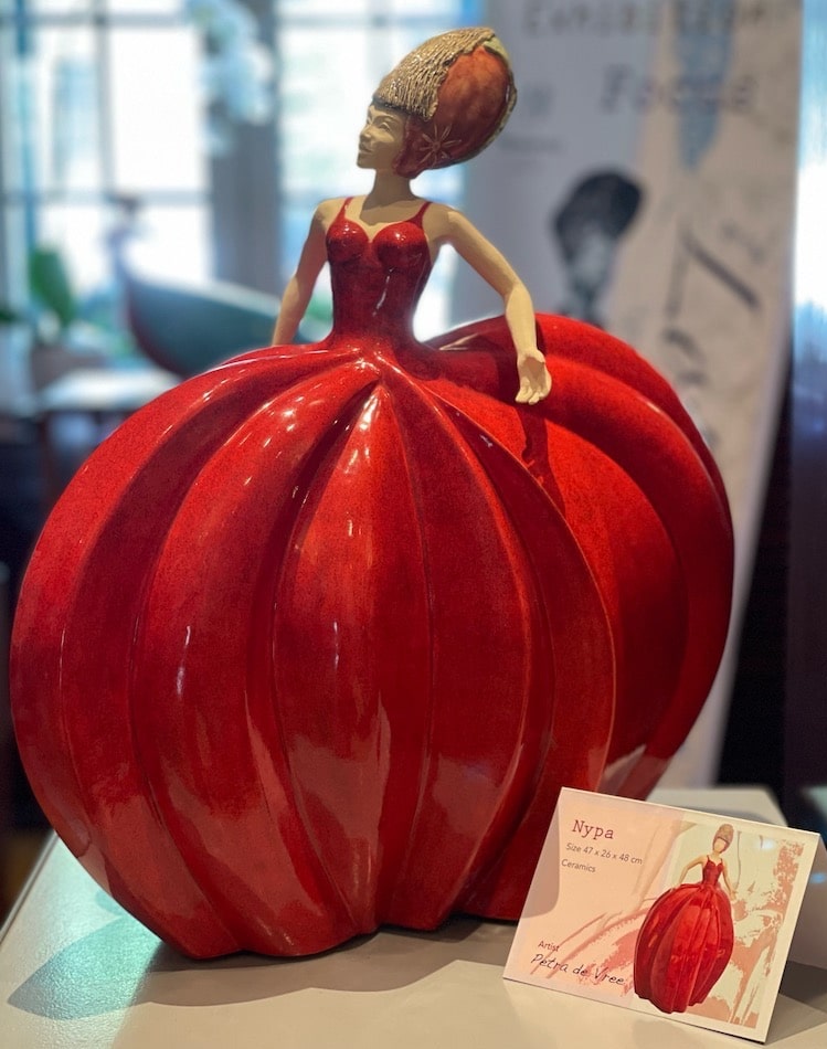Metropole-exhibition-of-sculptures-in-ceramics